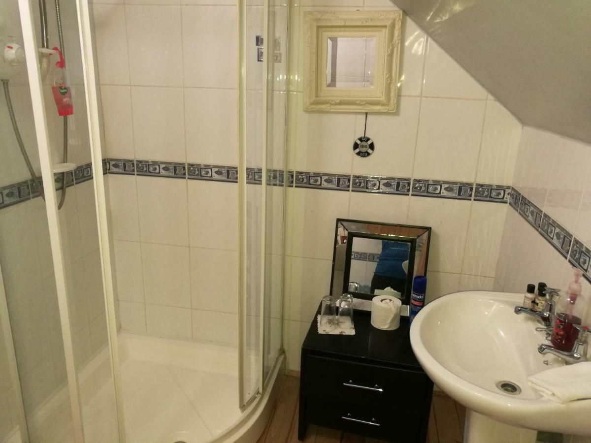 לינה וארוחת בוקר באלישנון Assaroe House מראה חיצוני תמונה